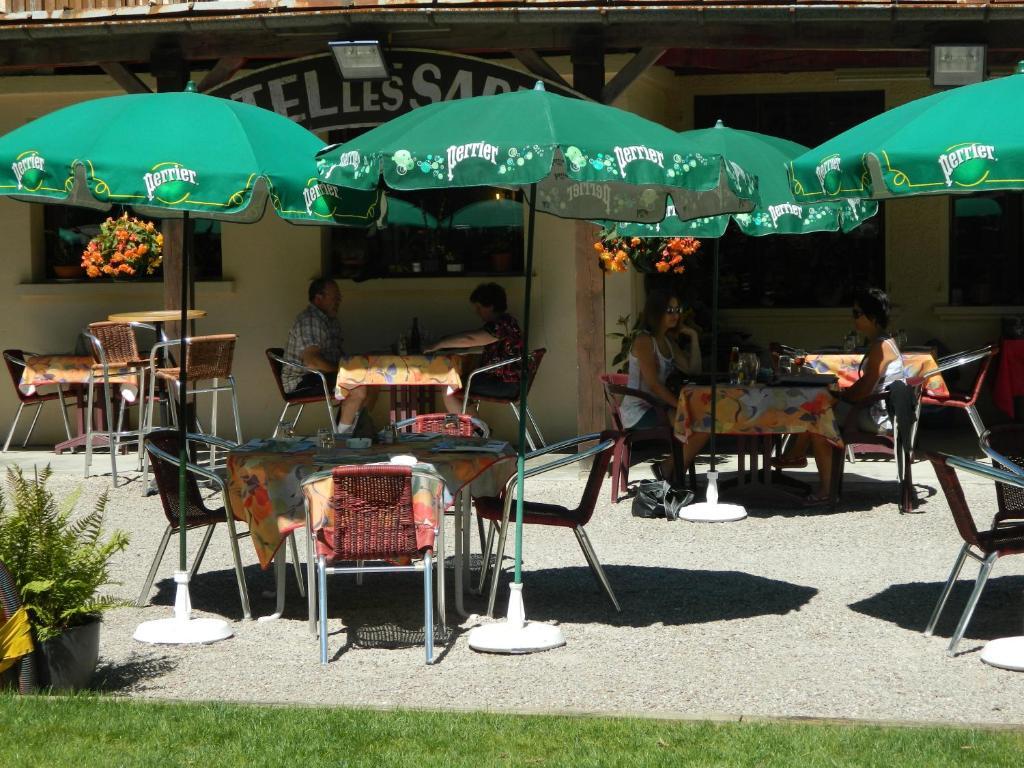 Logis Hotel Les Sapins Montriond Exterior foto